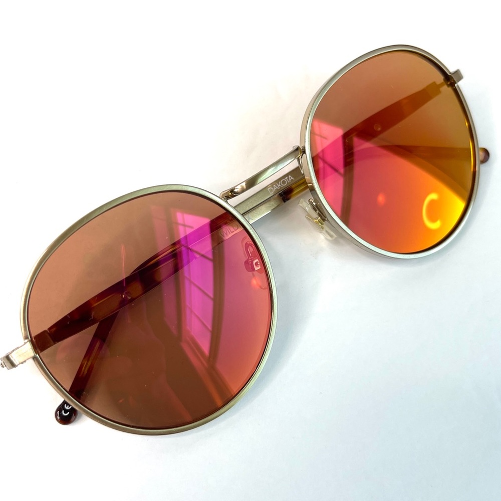WILDFOX Dakota Deluxe Mirrored Sunglasses NEW Antique Gold With Pink Lens